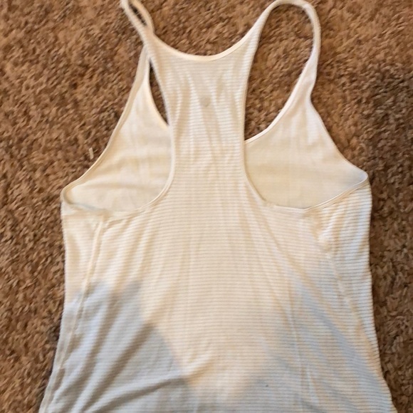 Lulu lemon tank - Picture 2 of 3
